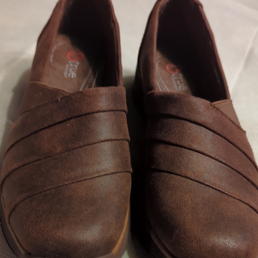 BareTraps Dark Brown Slip-On Loafers